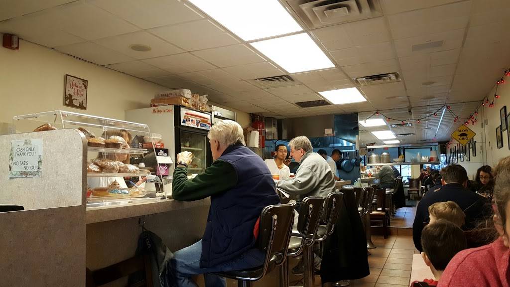 Pondfield Cafe | meal takeaway | 3 Pondfield Rd W, Yonkers, NY 10708, USA | 9143375221 OR +1 914-337-5221