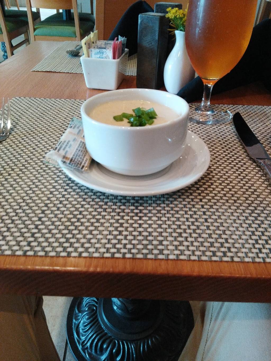 Sweetgrass Restaurant and Porch | restaurant | 4831 Tanger Outlet Blvd, North Charleston, SC 29418, USA | 8437444422 OR +1 843-744-4422