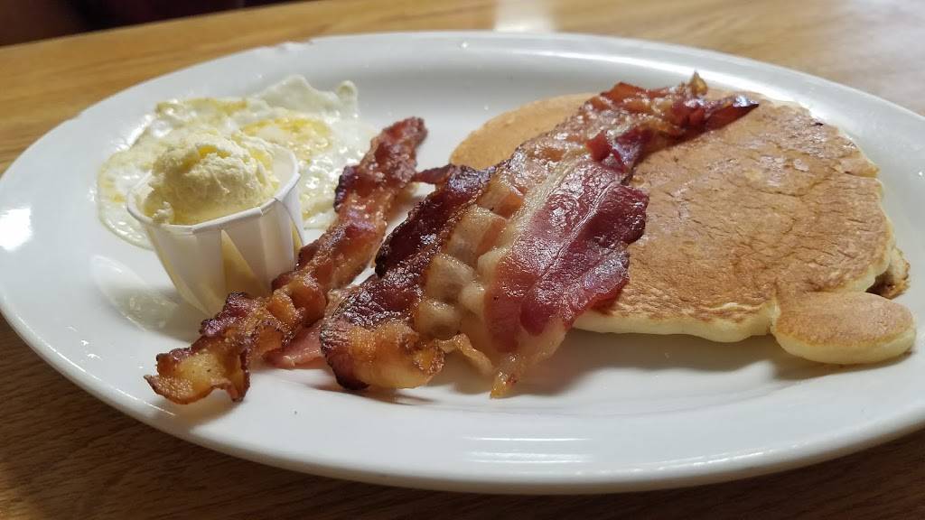 7 Stars Family Restaurant - Clear Lake | restaurant | 2309 3rd Ave S, Clear Lake, IA 50428, USA | 6412318026 OR +1 641-231-8026