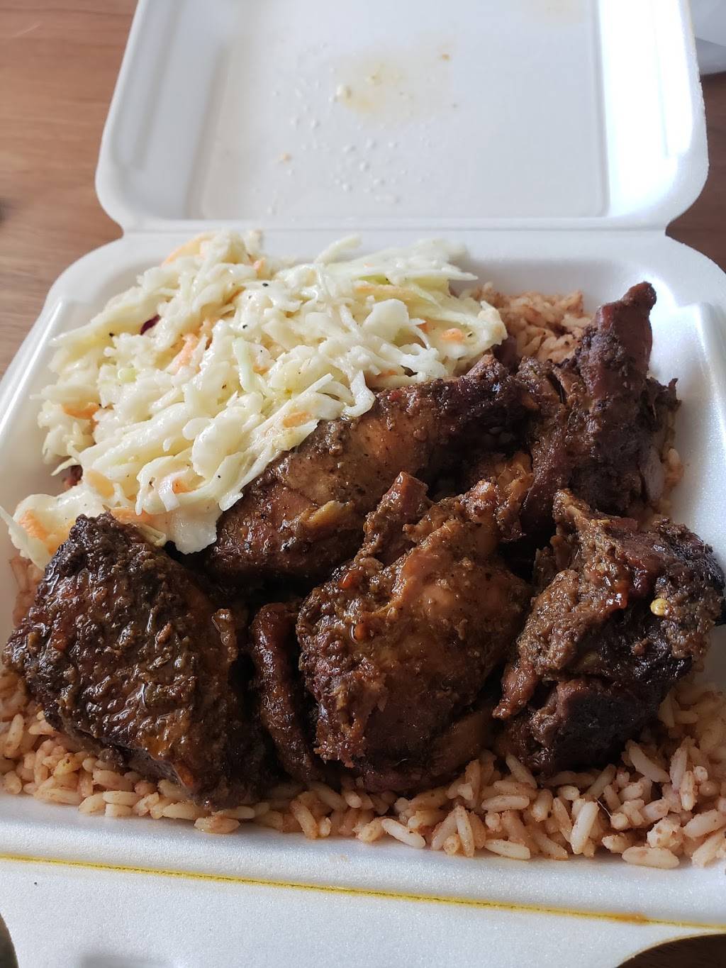 Ritz Caribbean Foods | restaurant | 3003 Danforth Ave, East York, ON M4C 1M9, Canada | 4166910902 OR +1 416-691-0902