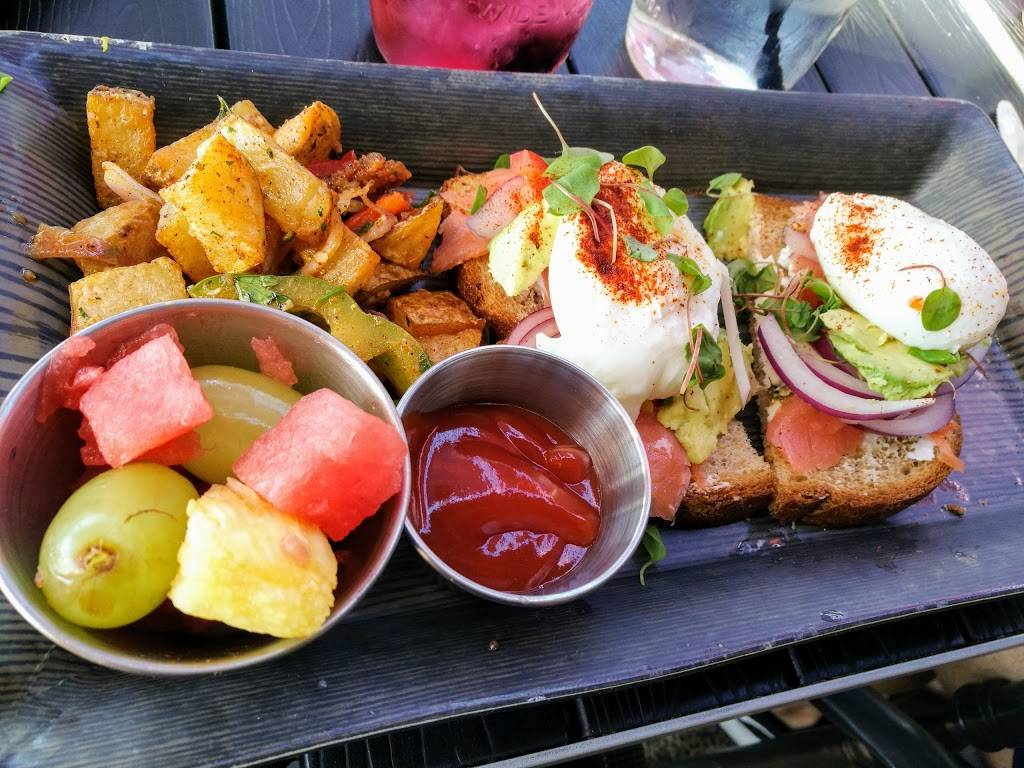 Eddie Papas American Hangout | restaurant | 4889 Hopyard Rd, Pleasanton, CA 94566, USA | 9254696266 OR +1 925-469-6266