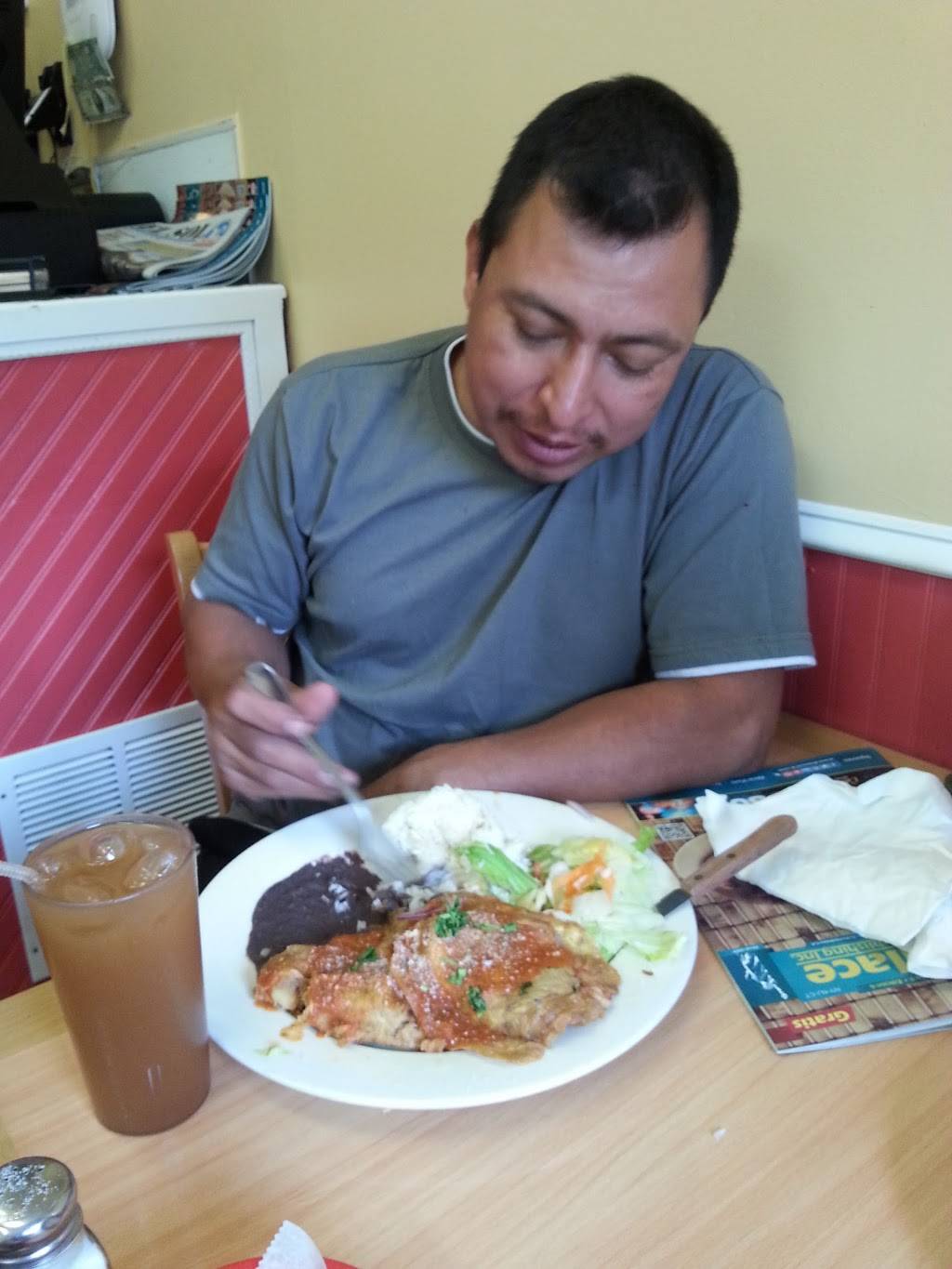 Omar | restaurant | 5063, 210 W Main St # 1, Stamford, CT 06902, USA | 2036020545 OR +1 203-602-0545