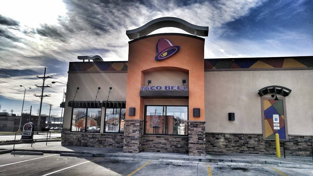 Taco Bell | meal takeaway | 3776 W 150th St, Cleveland, OH 44111, USA | 2162516333 OR +1 216-251-6333