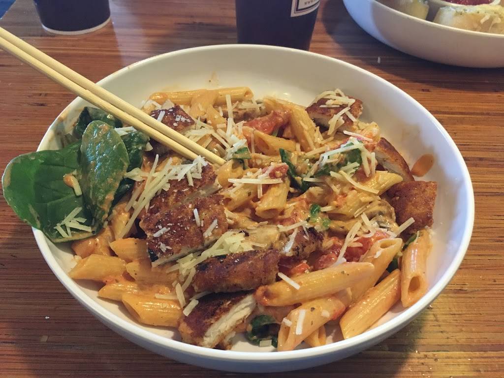 Noodles and Company | restaurant | 2801 Pine Lake Rd, Lincoln, NE 68516, USA | 4028029132 OR +1 402-802-9132