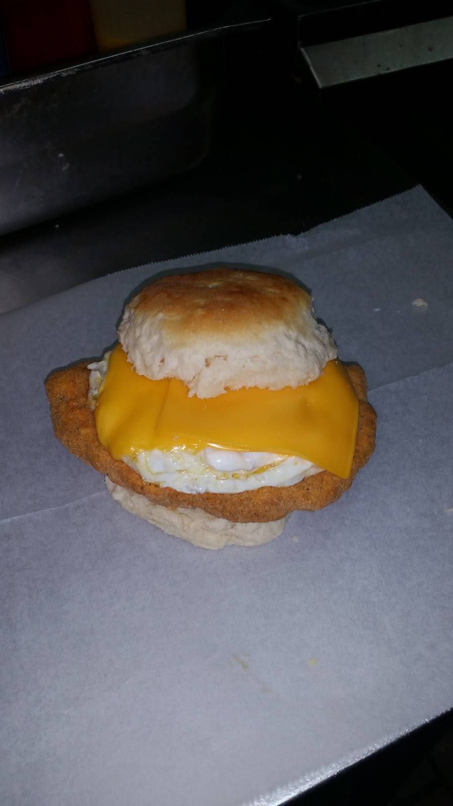 Maryland Fried Chicken | restaurant | 10626 Commerce St, Summerville, GA 30747, USA | 7068575019 OR +1 706-857-5019