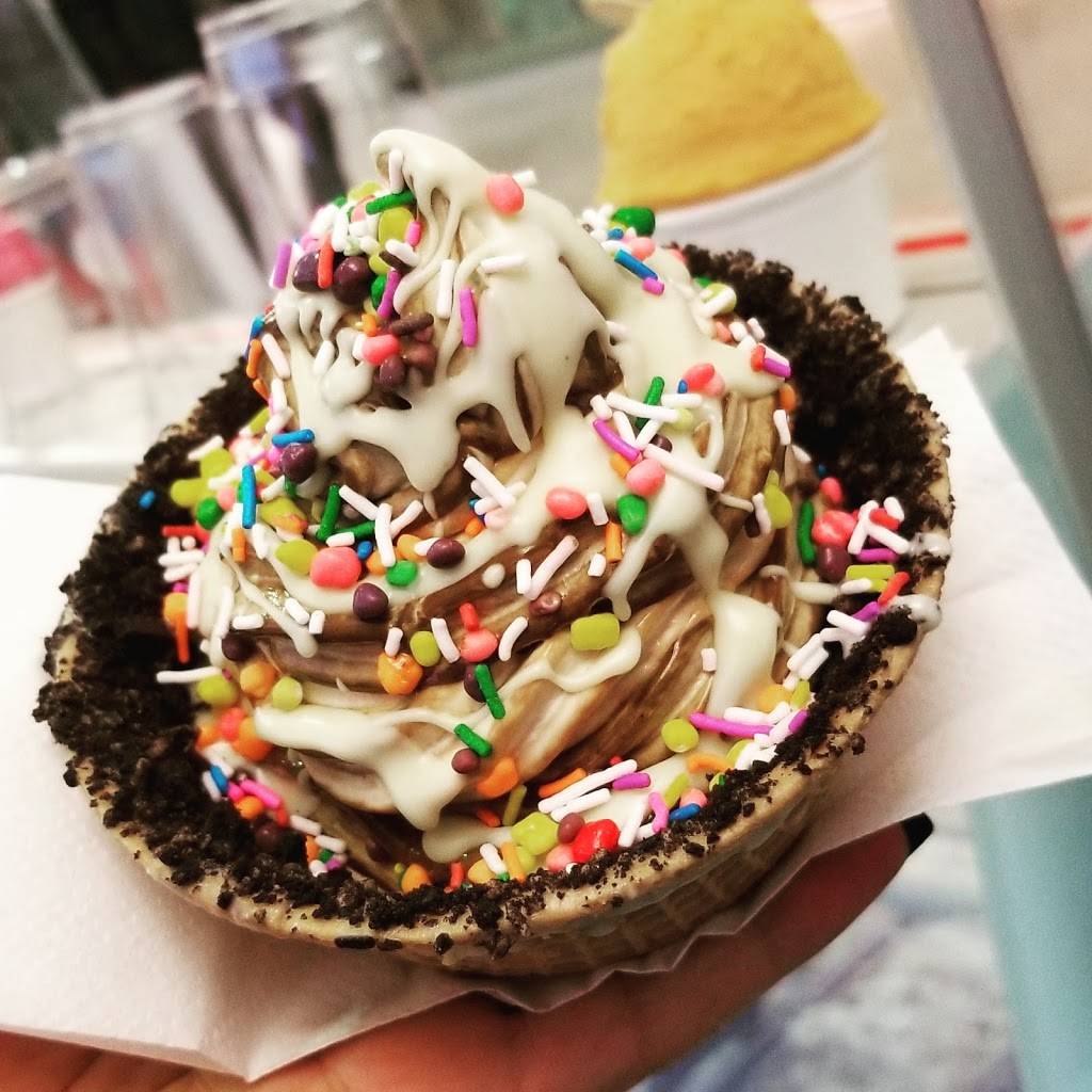 La Crémière | restaurant | 3131 Boulevard de la Côte-Vertu, Saint-Laurent, QC H4R 1Y8, Canada | 5143313376 OR +1 514-331-3376