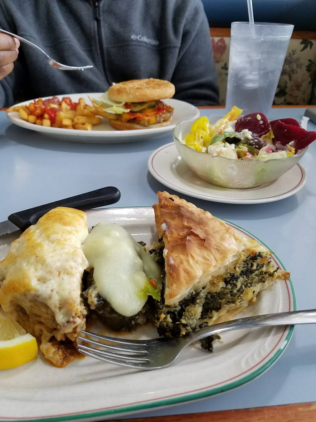 Achilles Restaurant | restaurant | 3075 Packard St, Ann Arbor, MI 48108, USA | 7349712020 OR +1 734-971-2020