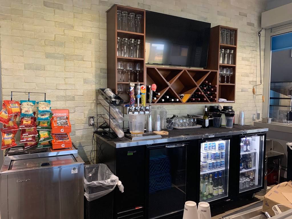 Blue Chip Bar & Grill | restaurant | 9219 E Hidden Spur Trail, Scottsdale, AZ 85255, USA | 4803619320 OR +1 480-361-9320