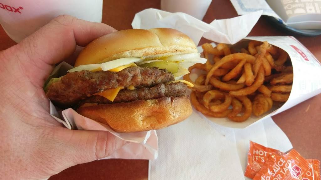 Jack in the Box | restaurant | 502 N New Braunfels Ave, San Antonio, TX 78202, USA | 2102266875 OR +1 210-226-6875