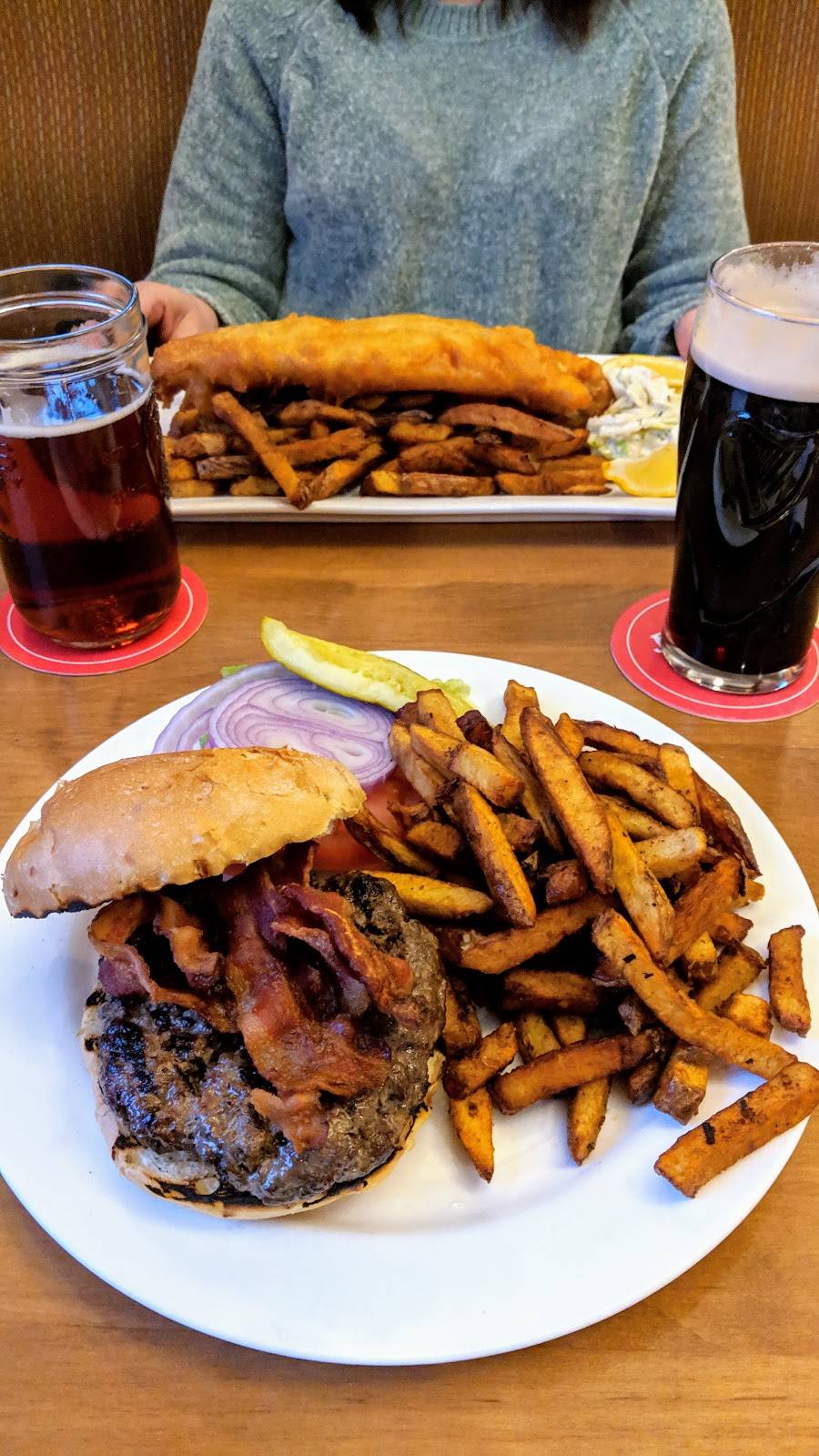 Vicars Vice | restaurant | 2251 Rymal Rd E, Stoney Creek, ON L8J 2V8, Canada | 9055601586 OR +1 905-560-1586