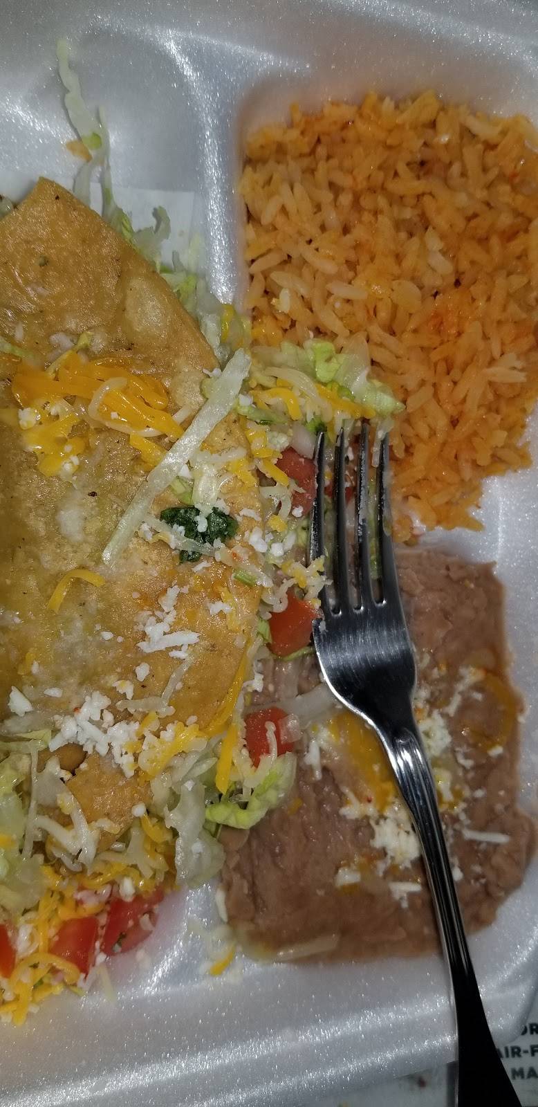 La Esquina Mexican Grill | restaurant | 5100 Jackson Dr, La Mesa, CA 91942, USA | 6193030585 OR +1 619-303-0585