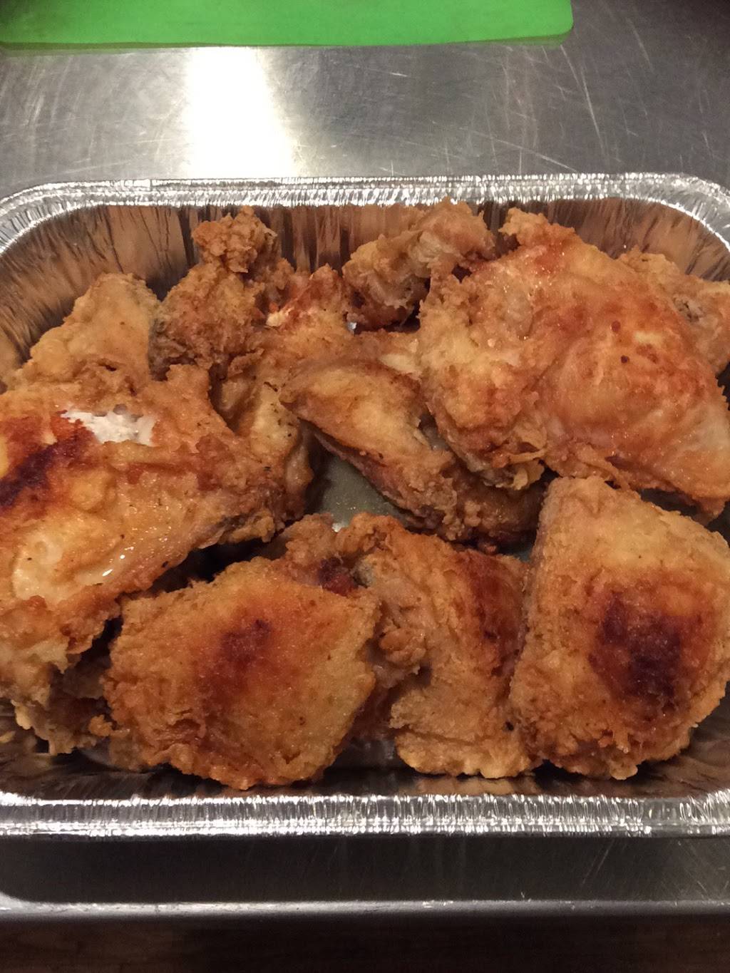 Mamas Parlor Cafe & Catering - ParkView IA | restaurant | 10 Grove Rd, Eldridge, IA 52748, USA | 5632856262 OR +1 563-285-6262