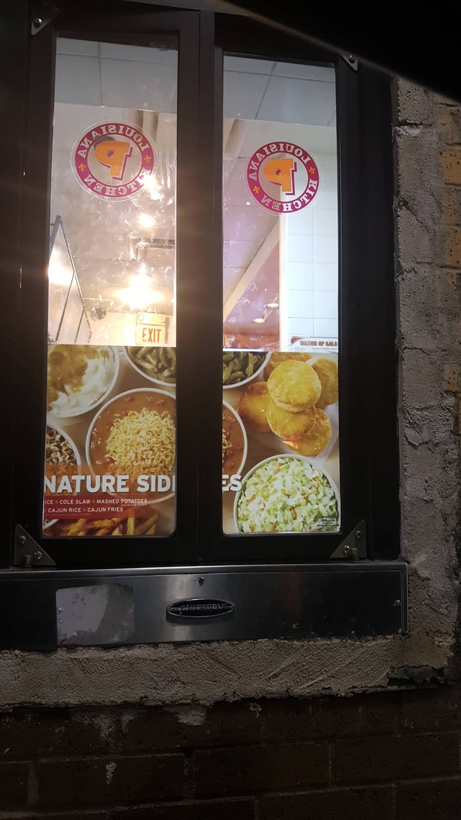 Popeyes Louisiana Kitchen | restaurant | 3040 W 159th St, Markham, IL 60428, USA | 7083398709 OR +1 708-339-8709