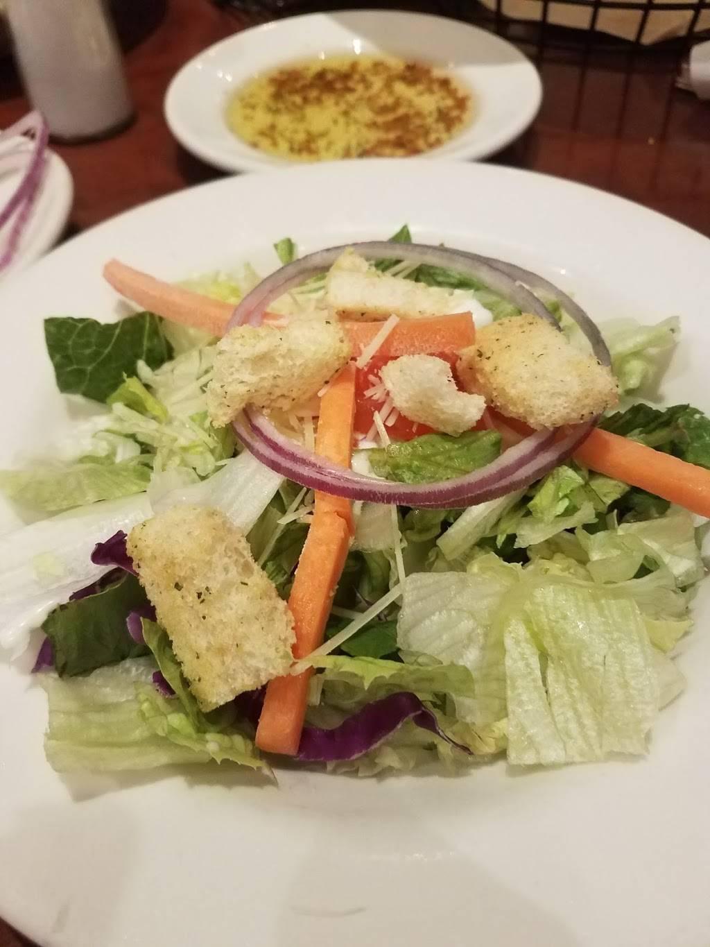 Johnny Carinos | restaurant | 535 N 46th St, Rogers, AR 72756, USA | 4796330544 OR +1 479-633-0544