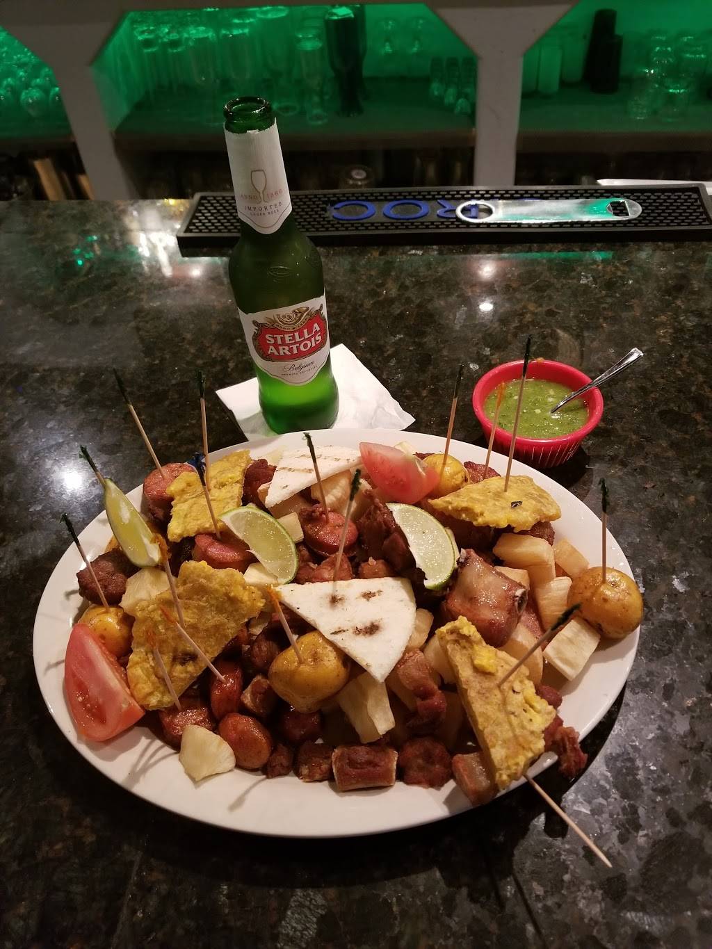 Sandunga Bar & Grill | restaurant | 2619 W Lawrence Ave, Chicago, IL 60625, USA | 7736722979 OR +1 773-672-2979