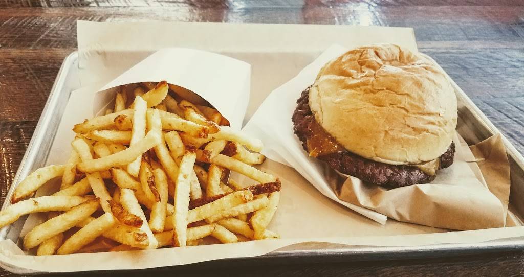 Graze Premium Burgers | restaurant | 2721 E Speedway Blvd, Tucson, AZ 85716, USA | 5202696888 OR +1 520-269-6888