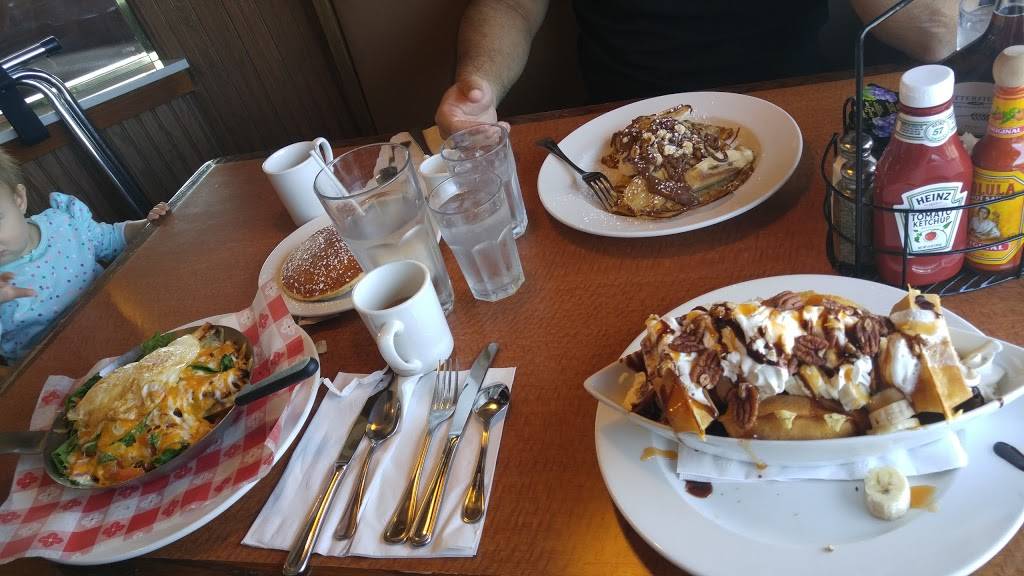 Butterfields Pancake House | restaurant | 351 Rice Lake Square, Wheaton, IL 60189, USA | 6302601353 OR +1 630-260-1353