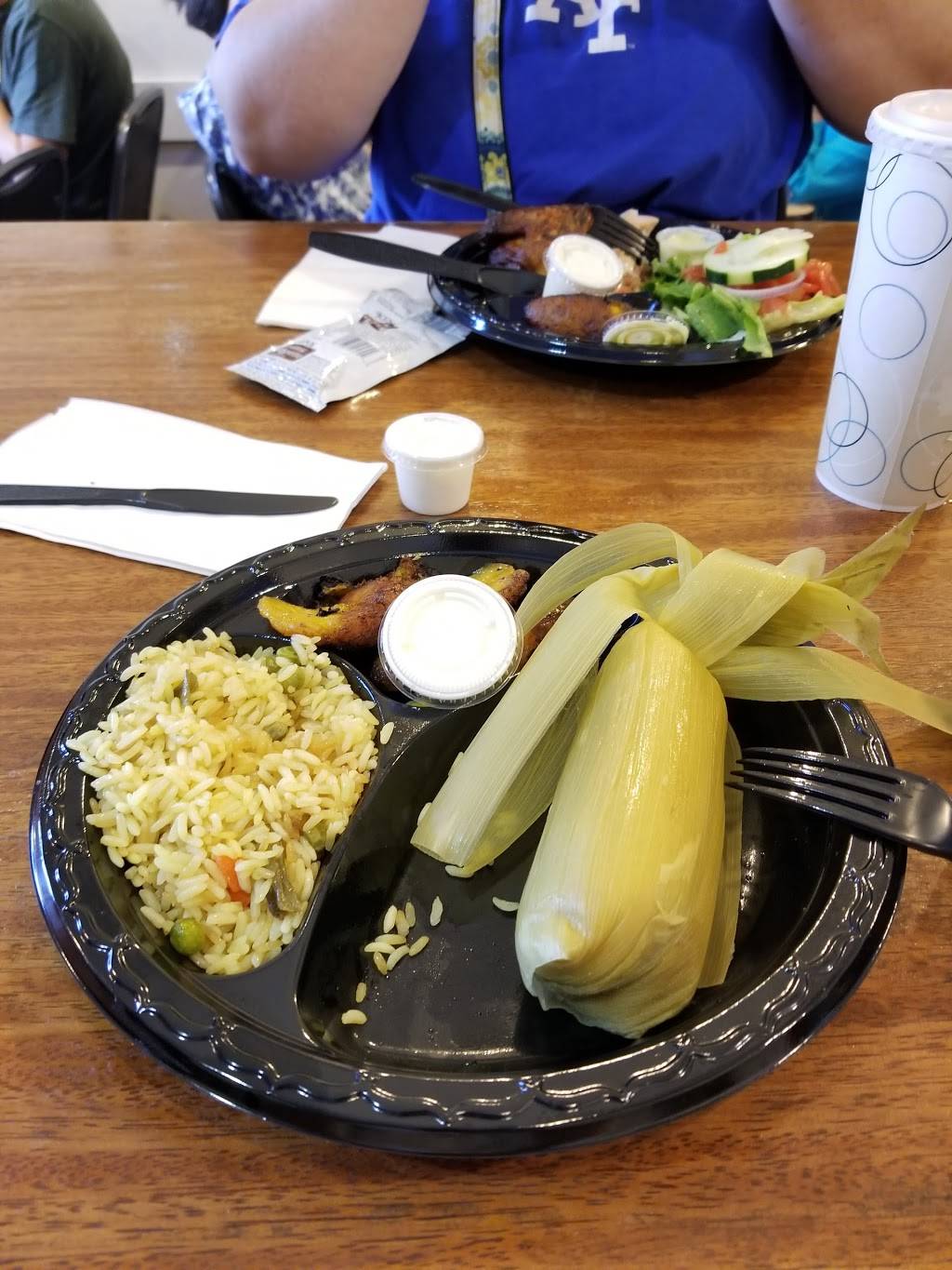 Tortilla Café | restaurant | 210 7th St SE, Washington, DC 20003, USA | 2025475700 OR +1 202-547-5700