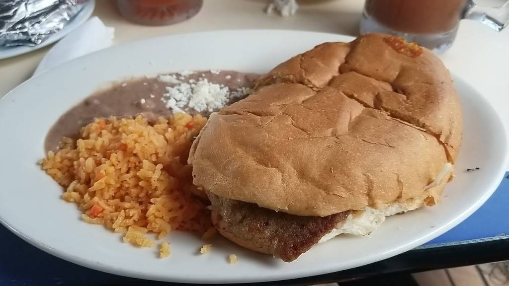 Julis | restaurant | 1237 Cleveland St, Clearwater, FL 33755, USA | 7274622635 OR +1 727-462-2635