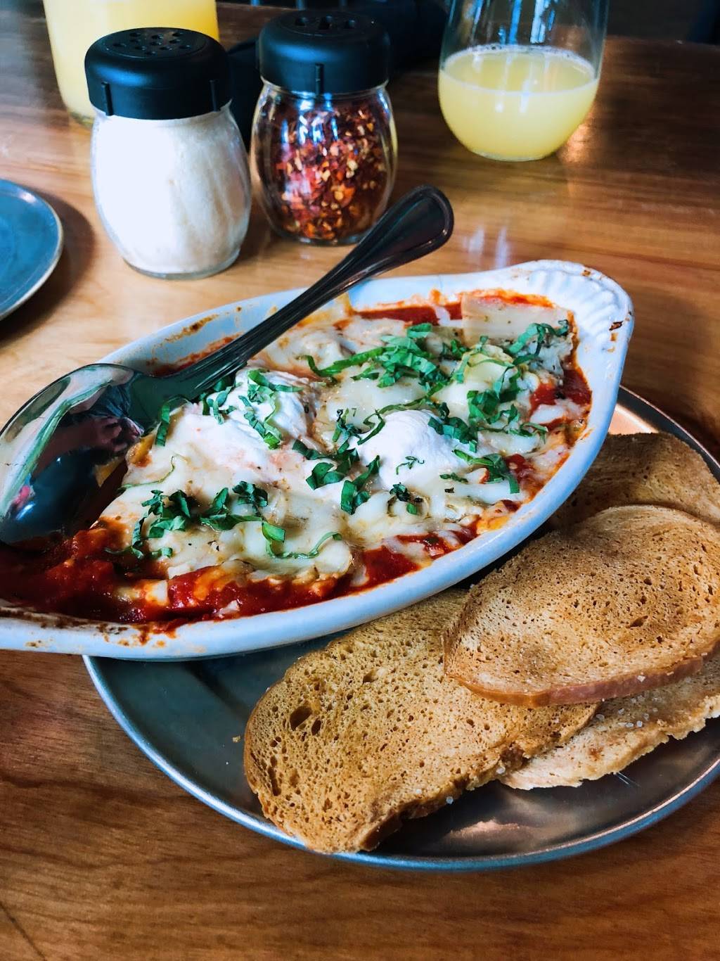 Via 313 Pizza | restaurant | 1802 E 6th St, Austin, TX 78702, USA | 5125800999 OR +1 512-580-0999