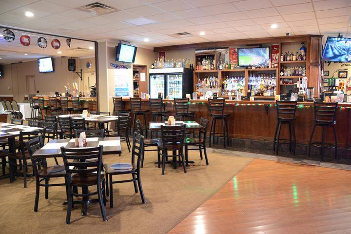 Crossroads Bar and Grill | night club | 4767 Scottsville Rd, Bowling Green, KY 42104, USA | 2707459191 OR +1 270-745-9191