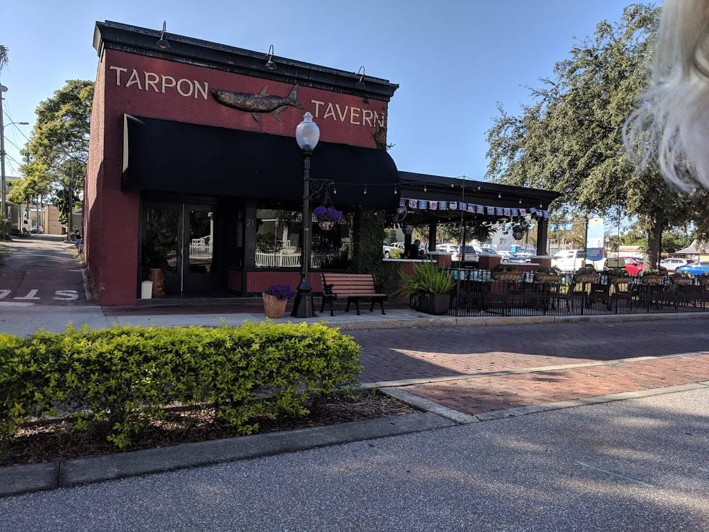 Tarpon Tavern | restaurant | 21 N Safford Ave, Tarpon Springs, FL 34689, USA | 7279451000 OR +1 727-945-1000