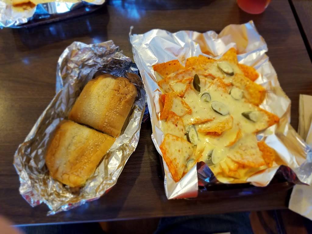 Momma Goldbergs Deli | restaurant | 6625, 7960 Vaughn Rd, Montgomery, AL 36116, USA | 3345171071 OR +1 334-517-1071