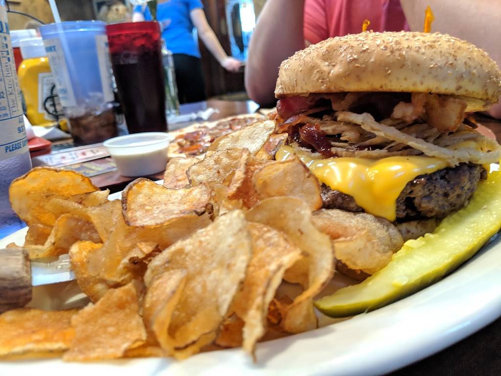 Nicks Restaurant | restaurant | 1443 N Detroit St, Xenia, OH 45385, USA | 9373723202 OR +1 937-372-3202