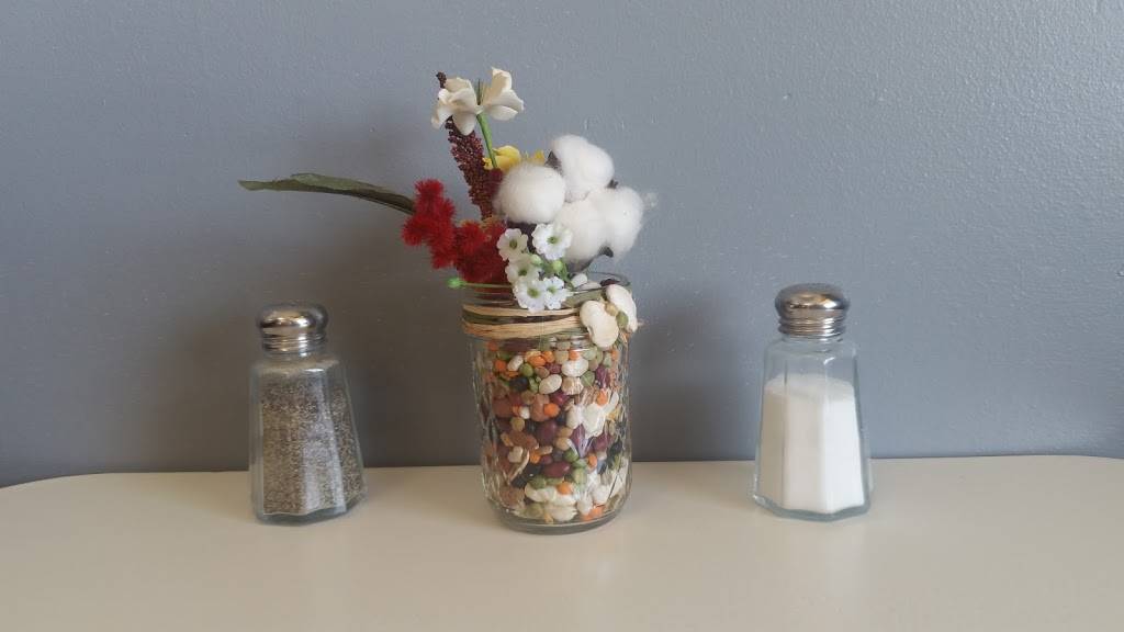 The Butter Bean Café | restaurant | 208 Depot St, Ethridge, TN 38456, USA | 9318293183 OR +1 931-829-3183