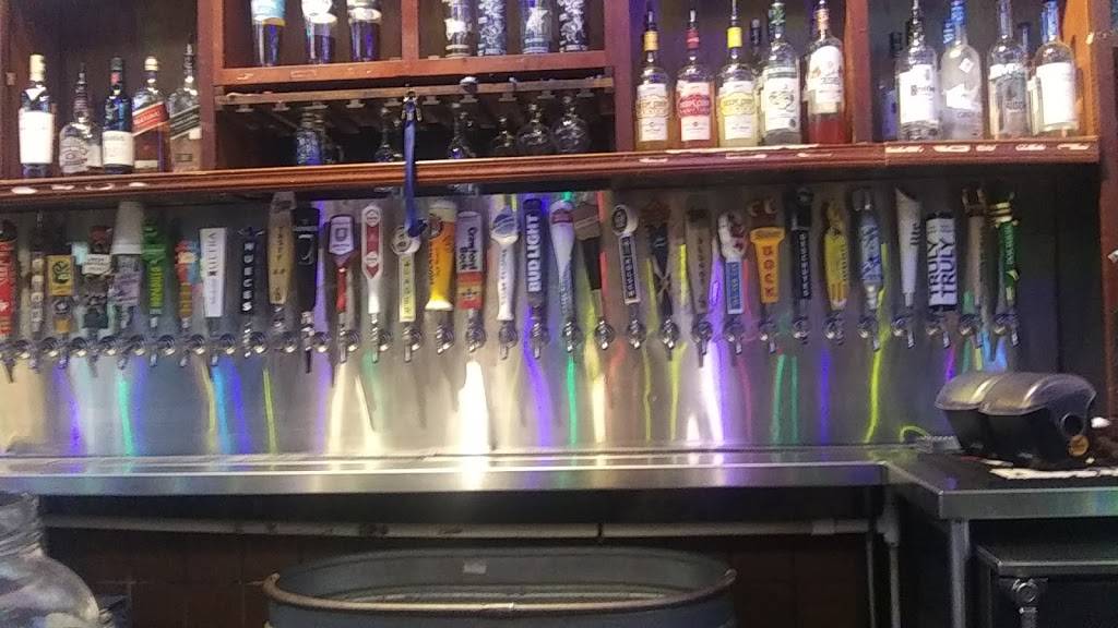 Executive Surf Club | restaurant | 306 N Chaparral St, Corpus Christi, TX 78401, USA | 3618847873 OR +1 361-884-7873