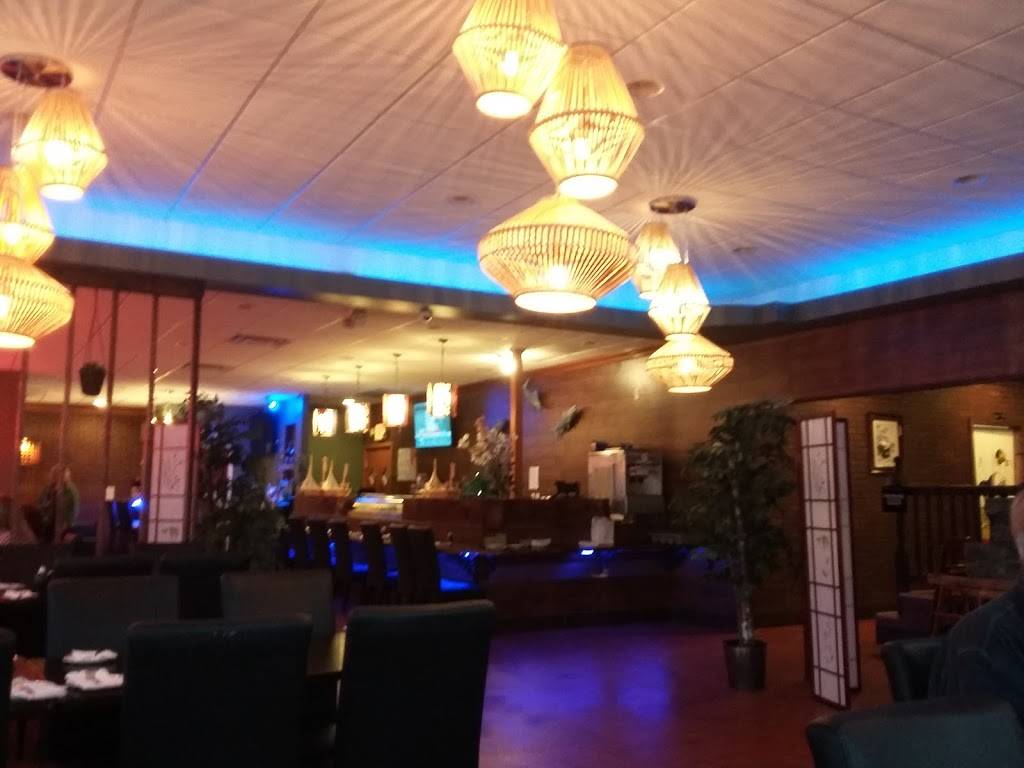 Wangs Bistro | restaurant | 207 N Main St, Frankenmuth, MI 48734, USA | 9896526888 OR +1 989-652-6888