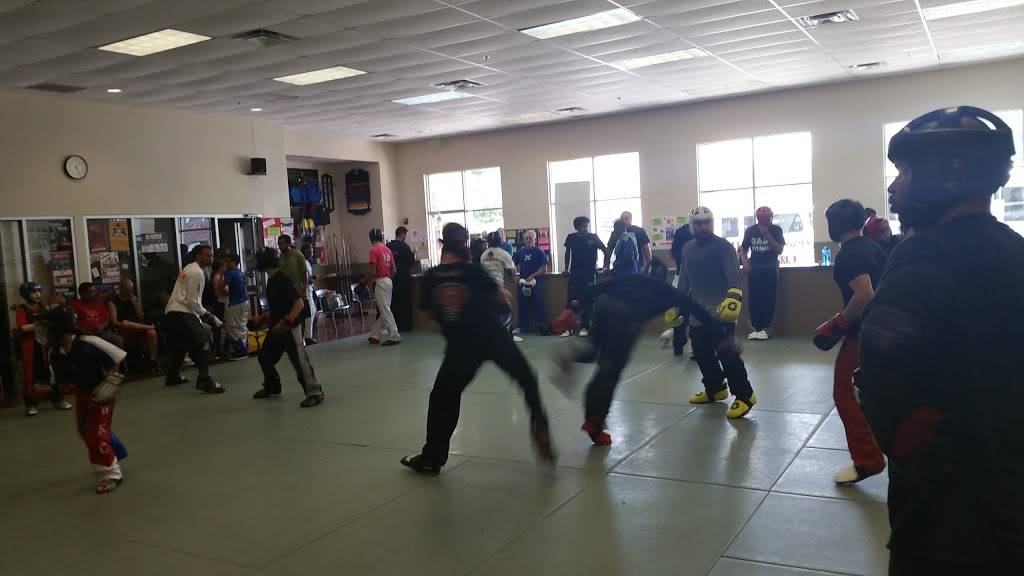 Pizza Hut | restaurant | 3662 Avalon Park E Blvd #102, Orlando, FL 32828, USA | 4072824999 OR +1 407-282-4999