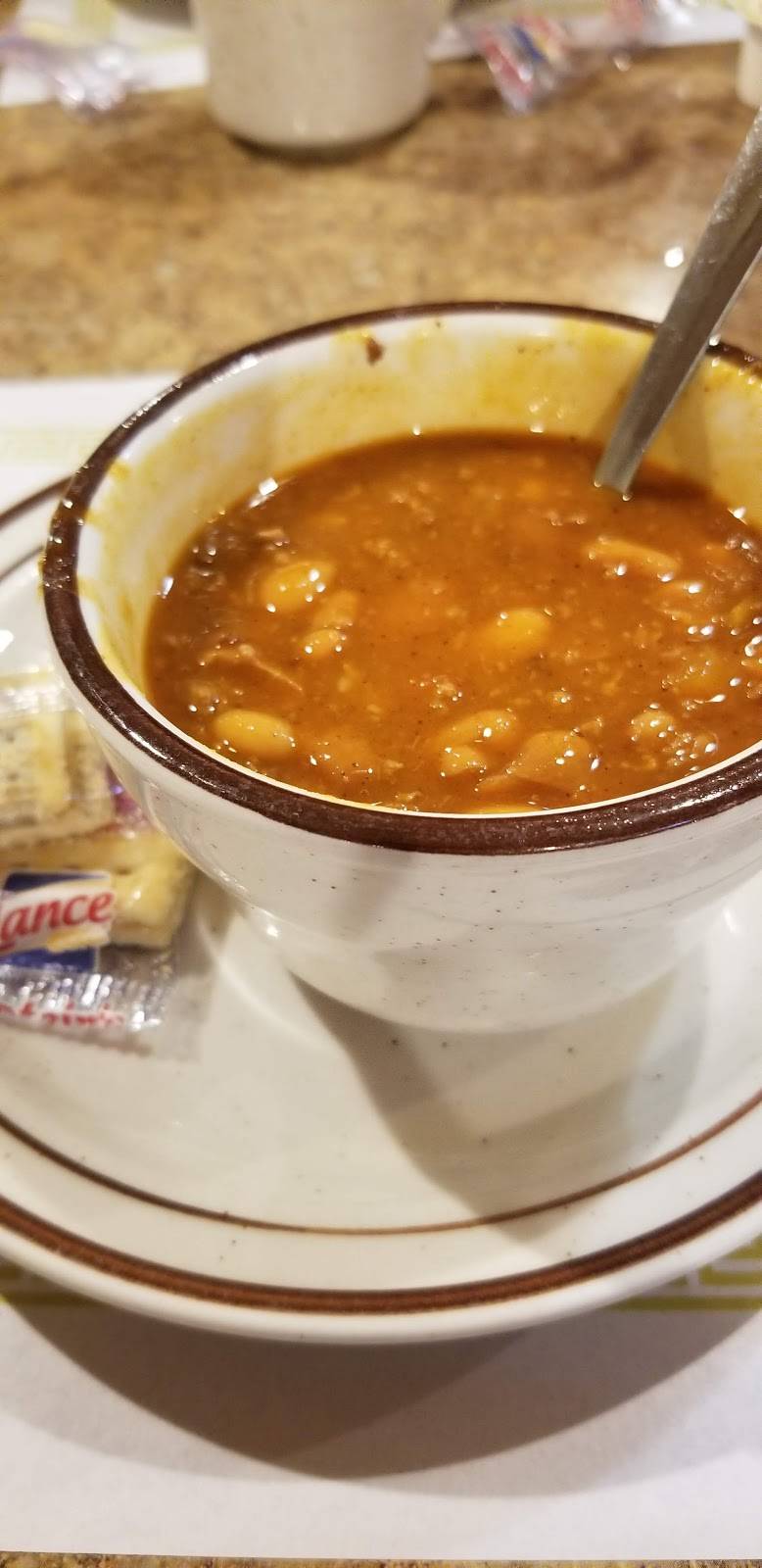 Benjamins Family Dining | restaurant | 2372 IN-163, Clinton, IN 47842, USA | 7658323122 OR +1 765-832-3122