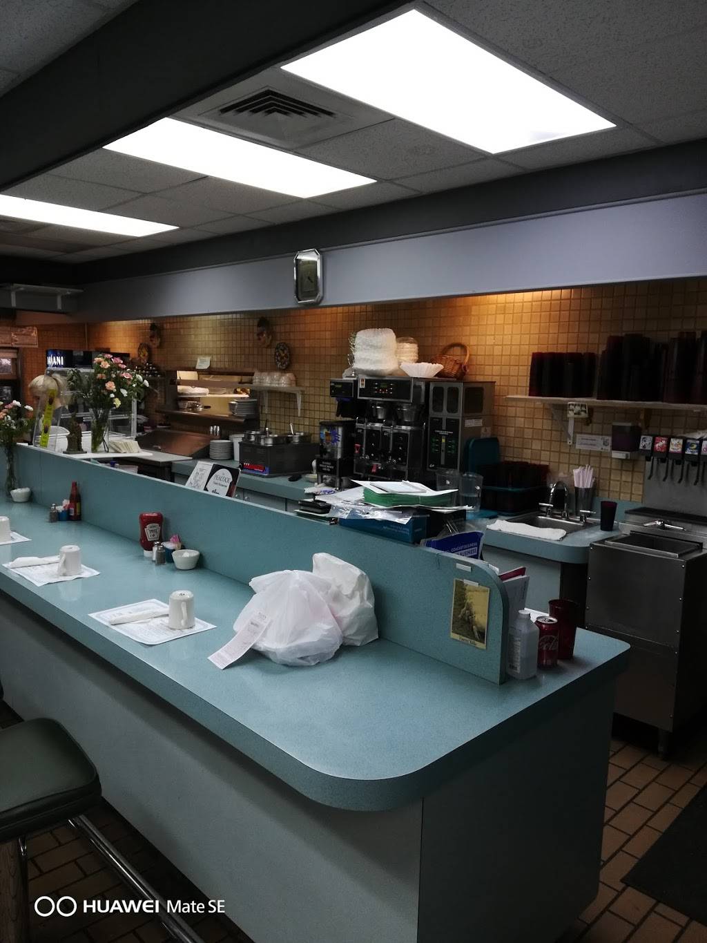 Peacock Restaurant | restaurant | 2670 Belvidere Rd, Waukegan, IL 60085, USA | 8476623333 OR +1 847-662-3333