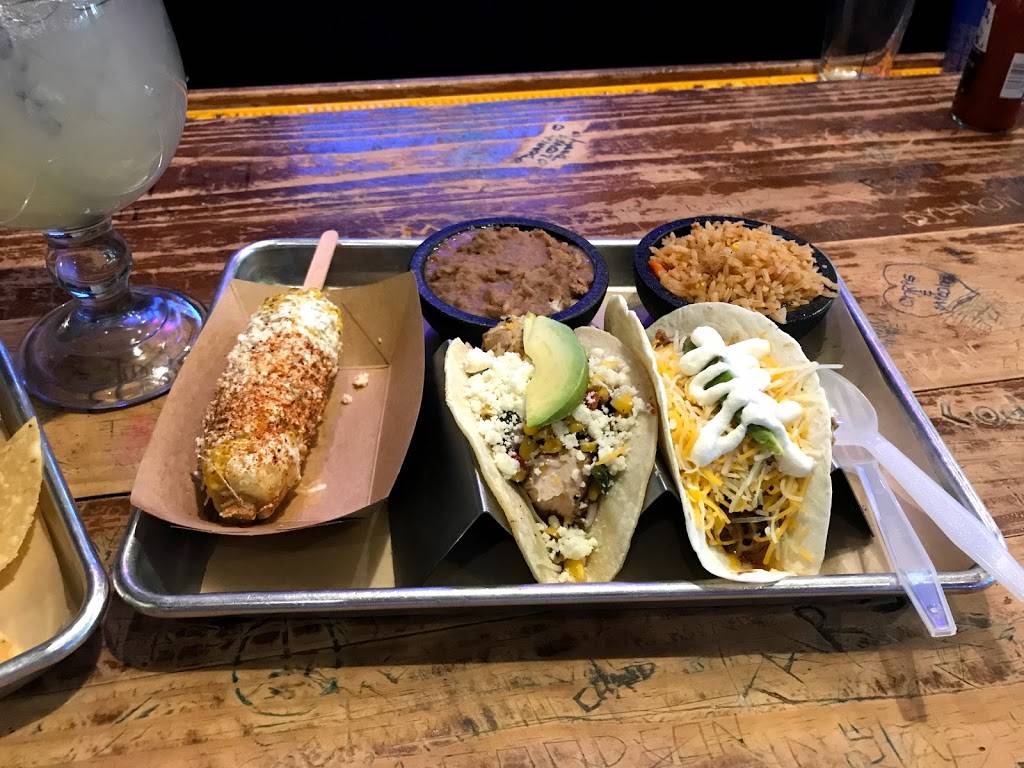 Tacos and Avocados | restaurant | 101 S Oak St # 300, Roanoke, TX 76262, USA | 8174914442 OR +1 817-491-4442