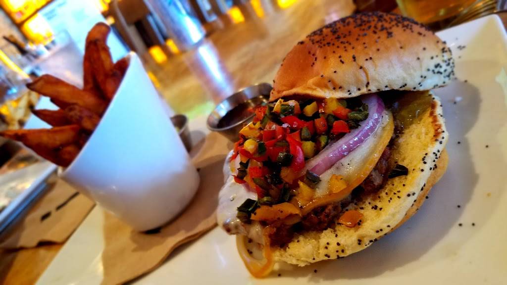 Eureka! | restaurant | 7775 N Palm Ave, Fresno, CA 93711, USA | 5593201300 OR +1 559-320-1300