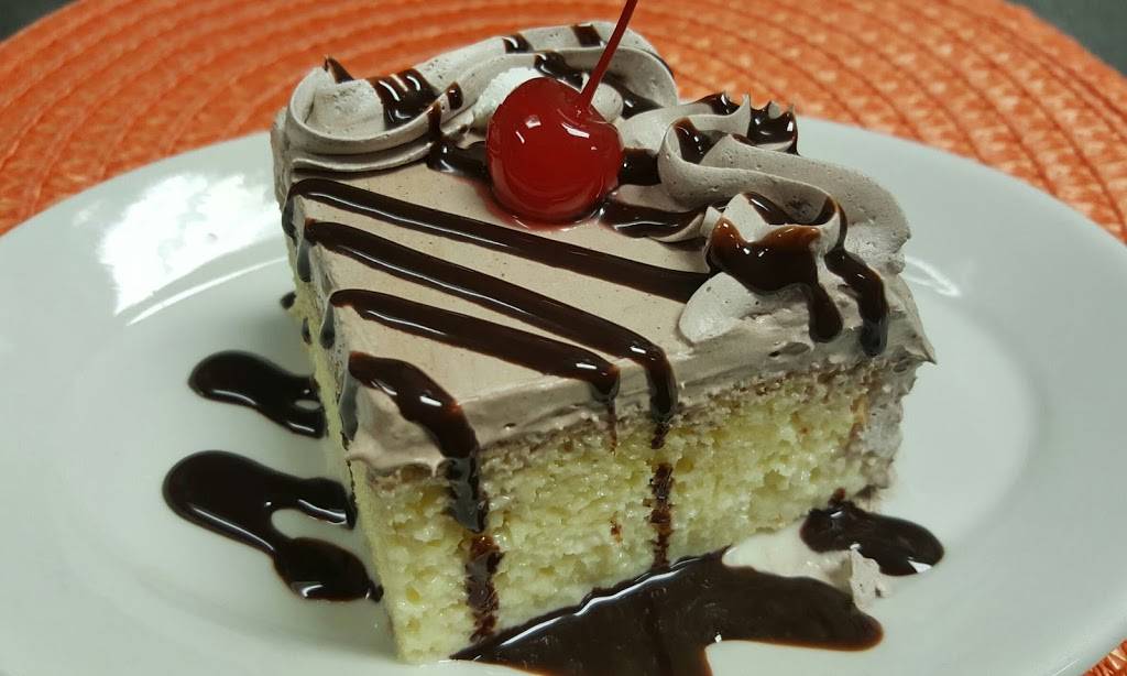 La Familia Jalisco Mexican Restaurant | restaurant | 4022 Alpine Ave NW, Comstock Park, MI 49321, USA | 6162024141 OR +1 616-202-4141