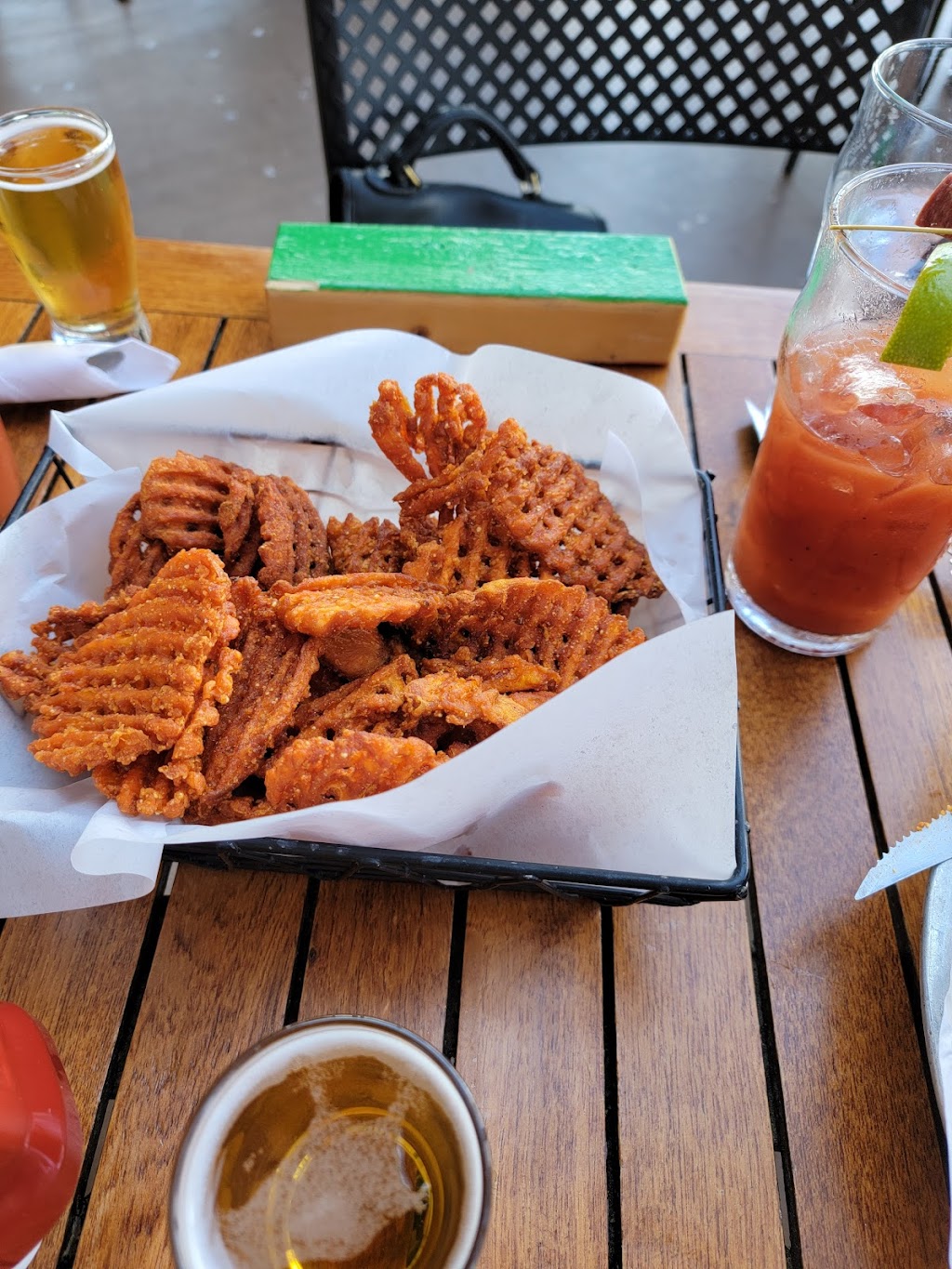 Milwaukee Ale House | restaurant | 233 N Water St, Milwaukee, WI 53202, USA | 4142762337 OR +1 414-276-2337