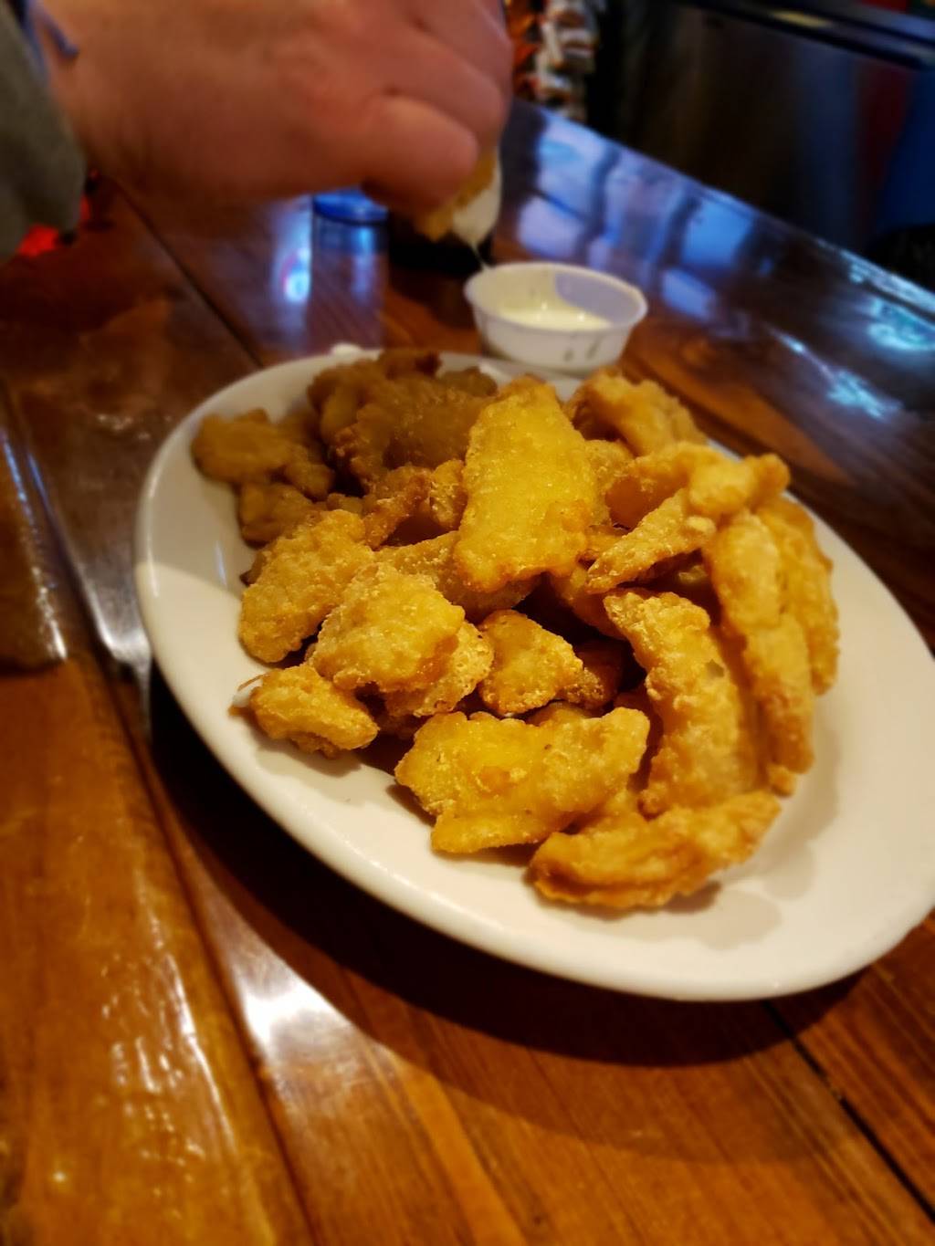 Boomerangs Bar & Grille Inc | restaurant | 17705 Old Turnpike Road, Millmont, PA 17845, USA | 5709221232 OR +1 570-922-1232