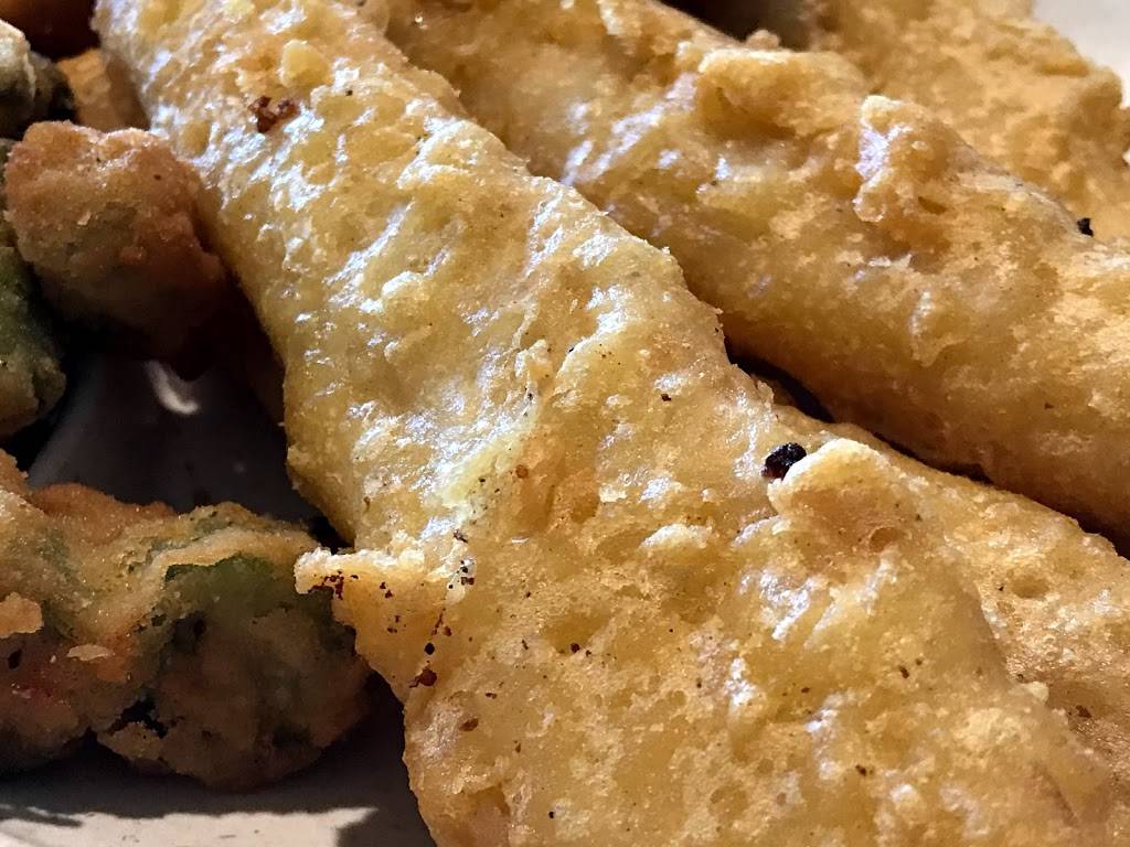 Captain Ds | restaurant | 5640 University Blvd W, Jacksonville, FL 32216, USA | 9047374444 OR +1 904-737-4444