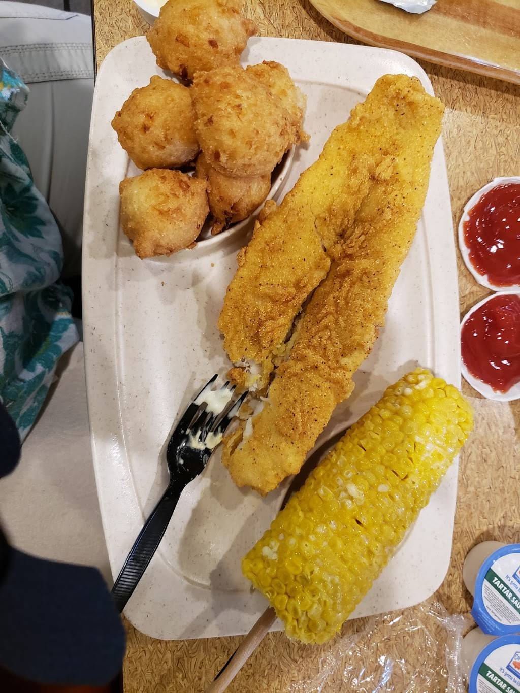 Captain Ds | restaurant | 203 Cooley Way, Villa Rica, GA 30180, USA | 6788408000 OR +1 678-840-8000