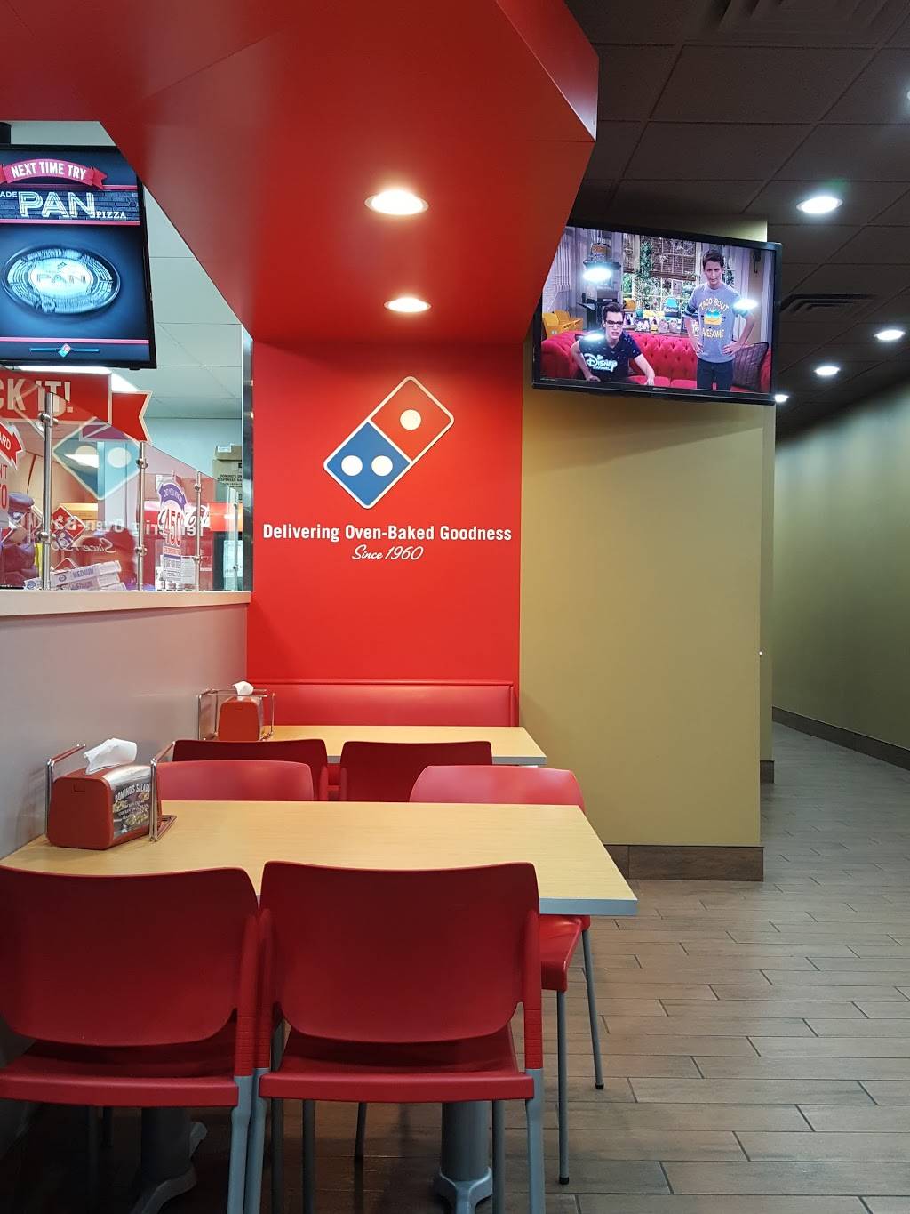 Dominos Pizza | meal delivery | 23329 Lyons Ave, Newhall, CA 91321, USA | 6612540300 OR +1 661-254-0300