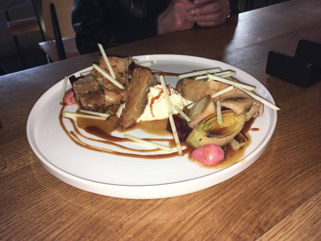 Thai Cottage | meal takeaway | 1109 S Braddock Ave, Pittsburgh, PA 15218, USA | 4122418424 OR +1 412-241-8424