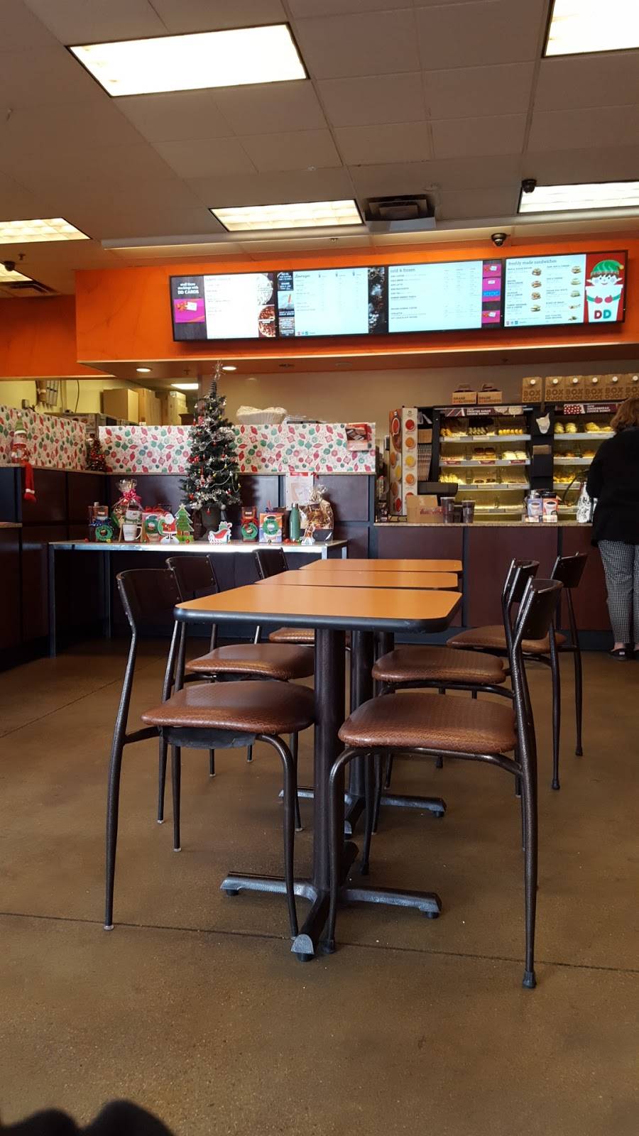 Dunkin | cafe | 2001 N Arizona Ave Ste 101, Chandler, AZ 85225, USA | 4807263772 OR +1 480-726-3772