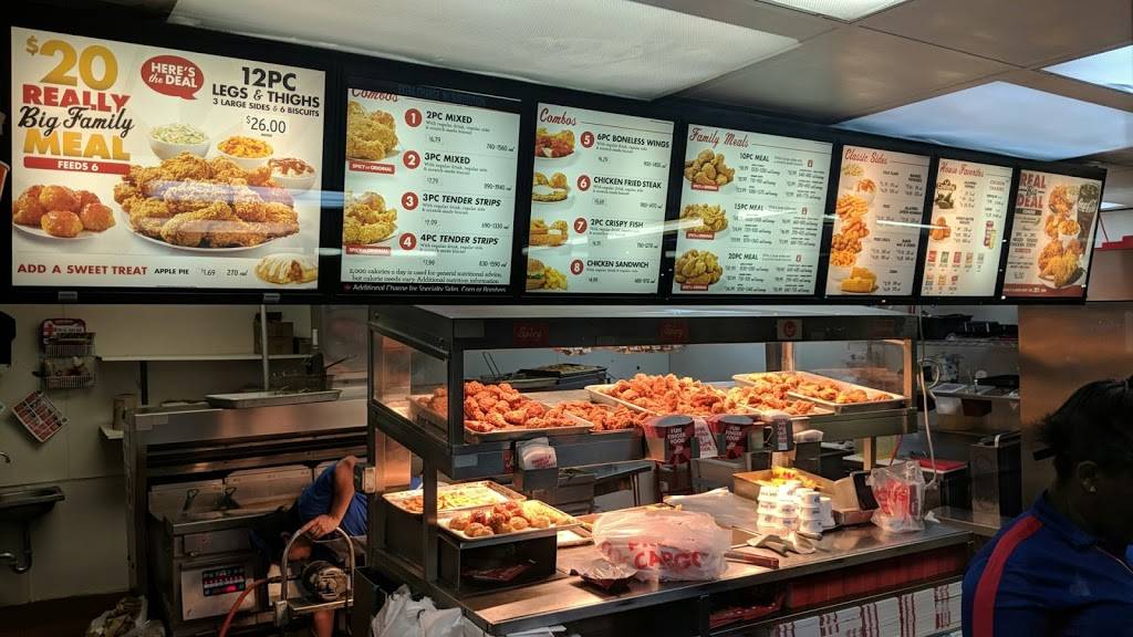 Churchs Chicken | restaurant | 1755 W Jackson Blvd, Chicago, IL 60612, USA | 3122433822 OR +1 312-243-3822