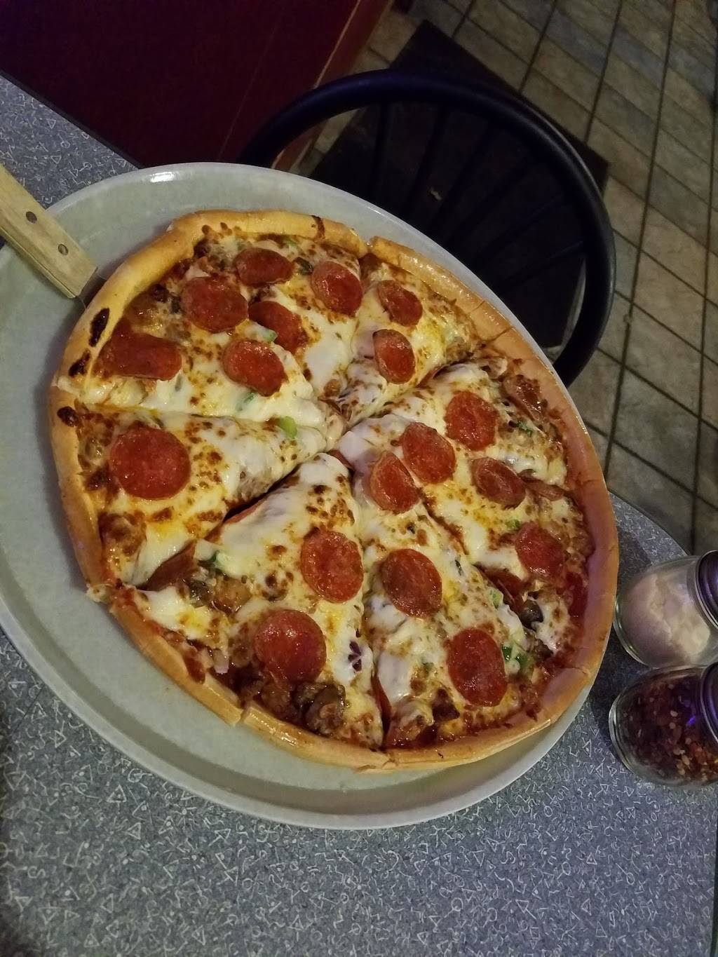 Dts Pub & Primetime | restaurant | 228 S Main St, Fayette, IA 52142, USA | 5634254351 OR +1 563-425-4351