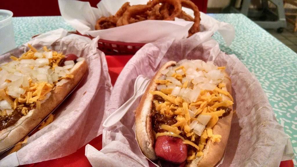 Tomboys Famous Chili Hamburgers | restaurant | 5111 Marine Ave, Lawndale, CA 90260, USA | 3105369225 OR +1 310-536-9225