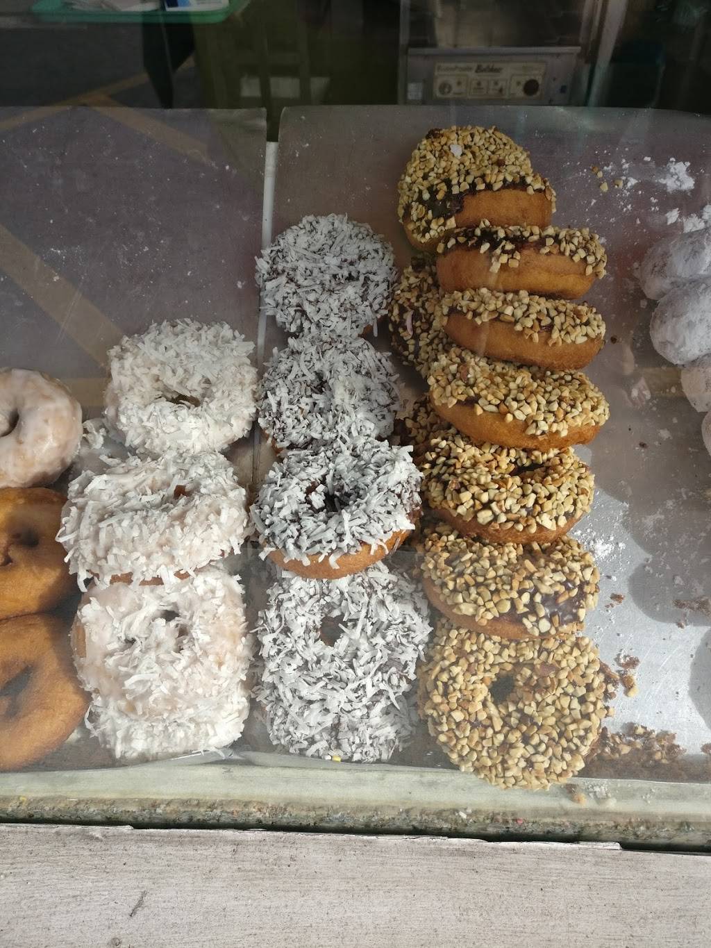 Tas-t-o Donuts | restaurant | 2209 E Silver Springs Blvd, Ocala, FL 34470, USA | 3526227657 OR +1 352-622-7657