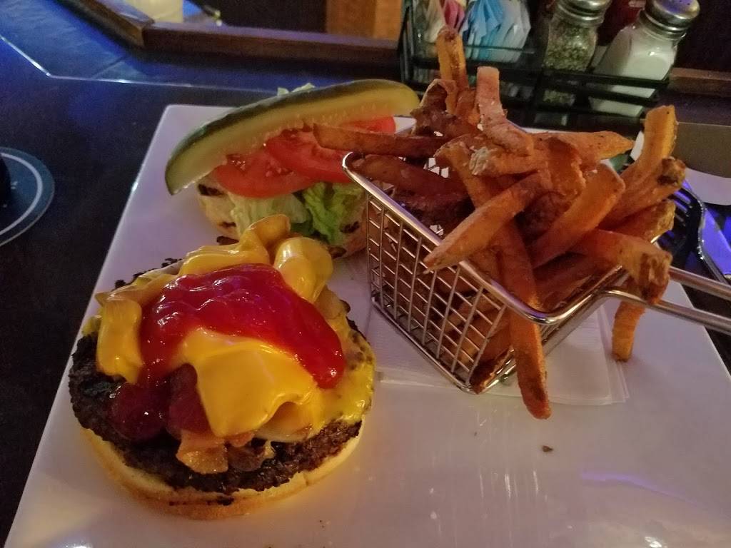 TAILGATE GRILL & BAR | restaurant | 1600 Cumberland Ave, West Lafayette, IN 47906, USA | 7654635511 OR +1 765-463-5511