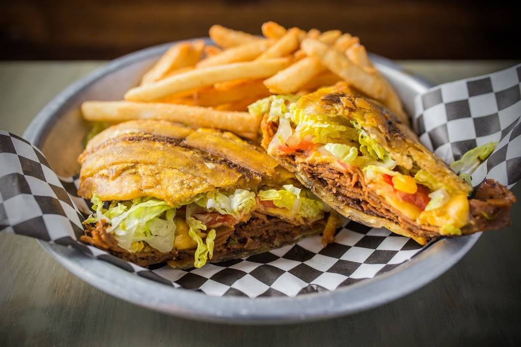 GROUND CONTROL! | restaurant | 3315 W Armitage Ave, Chicago, IL 60647, USA | 7737729446 OR +1 773-772-9446